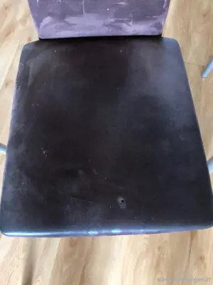 4 Stühle zu vergeben Bild 2