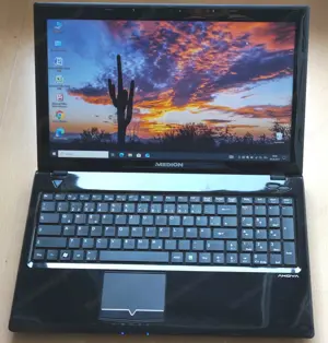 Medion Akoya E6313; 15,6 Zoll Laptop