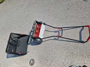 Handrasenmäher mit Auffangkorb. Al-Ko