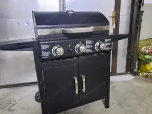  Gas grill wagen Bild 3