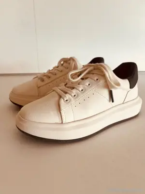 Sneaker von Zara Bild 2