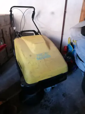 Kärcher Kehrmaschine KSM 750 Honda Bild 3