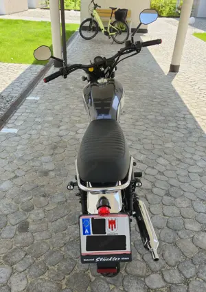 Motorrad Brixton BX125 Bild 2