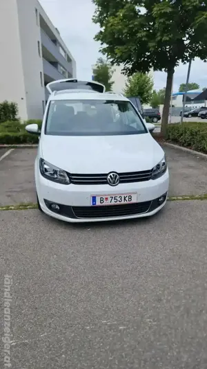 VW Touran 1.6 Tdi Diesel Bild 2