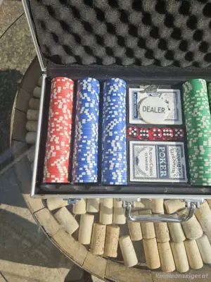 Sehr selten benutzter Pokerkoffer Bild 3