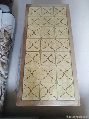 Wohnzimmerschrank mit Tisch Bild 3