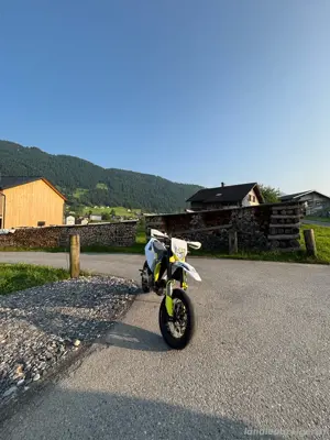 Supermoto 701