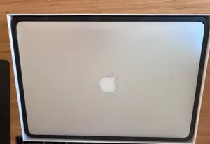 MacBook Pro Retina 15  (Mitte 2014) Bild 2