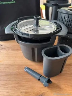 Thermomix TM6 schwarz - Black Limited Edition mit viel Zubehör Bild 4