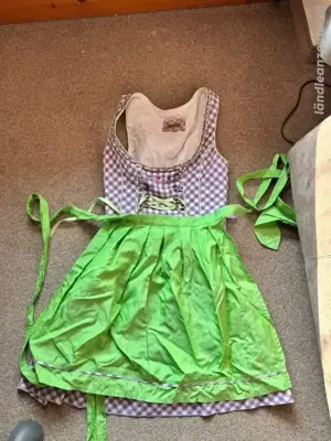 Dirndl inklusive Schürze Bild 2