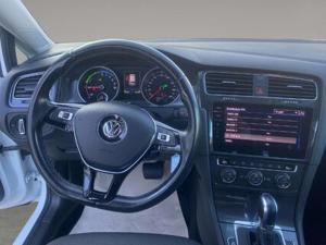 Volkswagen e-Golf Bild 13