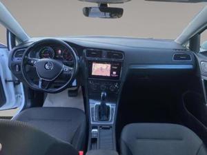Volkswagen e-Golf Bild 11