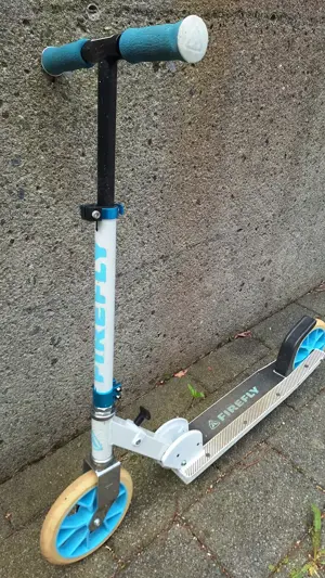 Scooter Firefly weiß türkis