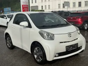 Toyota iQ TÜV NEU wenig Km