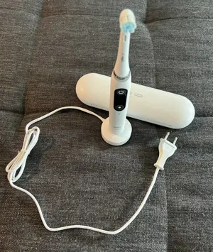 Zahnbürste elektrisch- Oral B