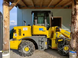 Radlader Hytec F 45  120 Betriebsstunden  17900 Euro