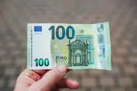 Kreditangebot für Menschen in finanziellen Schwierigkeiten und Rentner