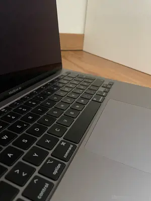 MacBook Air 2020 13" Bild 2