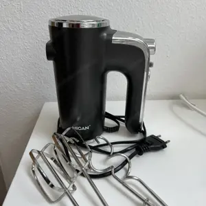 Mixer mit Rühr- und Knethaken Bild 3