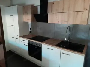 Vermiete 2,5 Zimmer Wohnung Provisionsfrei! Bild 4