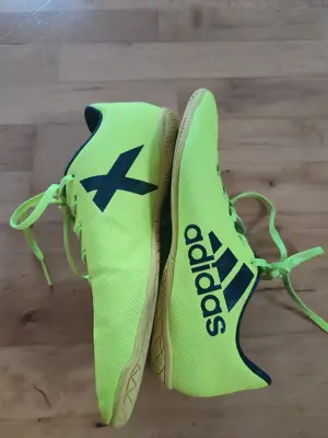 Hallenschuhe Adidas GR 41 1 2 Bild 2