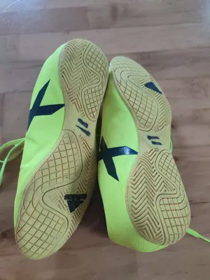 Hallenschuhe Adidas GR 41 1 2 Bild 3