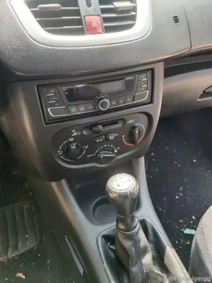 Peugeot 206 plus Bild 5