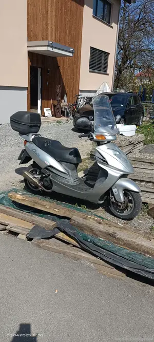 Daelim Roller 125 ccm Bild 4