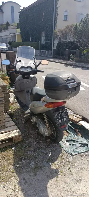 Daelim Roller 125 ccm Bild 3