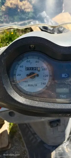 Daelim Roller 125 ccm Bild 2
