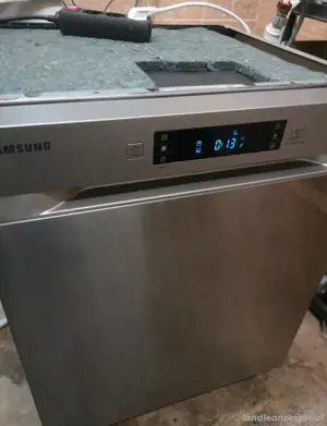 Spülmaschine Samsung mit Besteckschublade und Edelstahl Front Bild 6