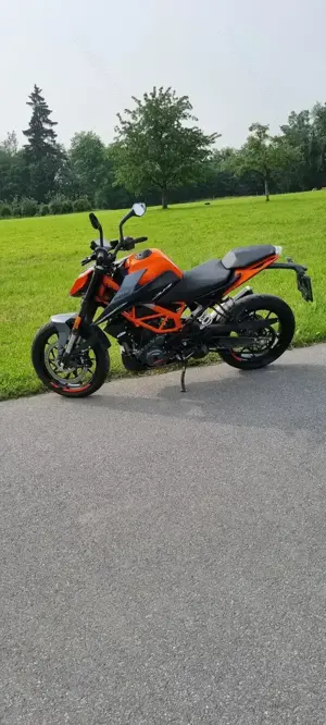KTM Duke 390 A2 tauglich