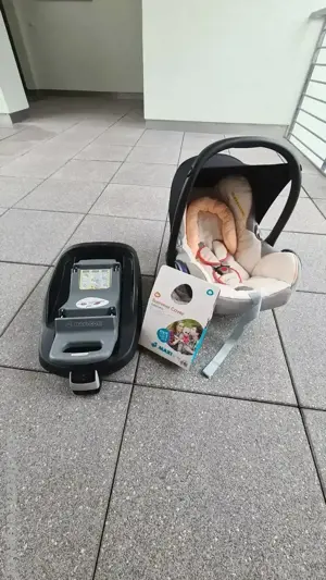 Maxi Cosi Cabriofix inkl. Isofixstation