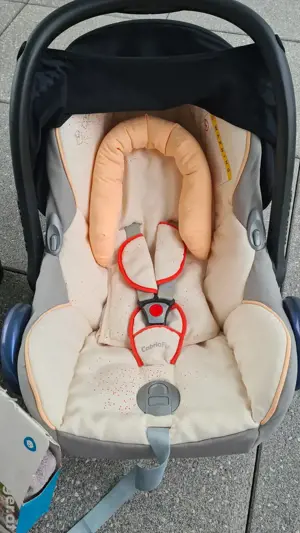 Maxi Cosi Cabriofix inkl. Isofixstation Bild 3