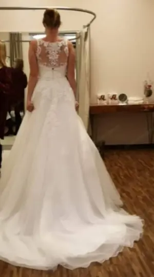 Neues Hochzeitskleid 