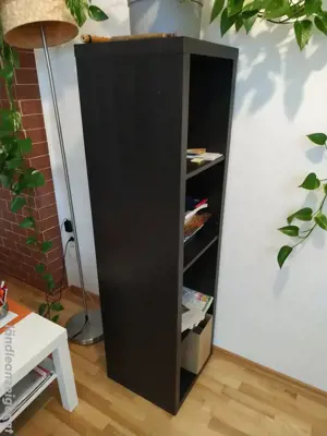 Regal schwarz 