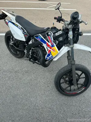 Rieju MRT 50 Bild 2