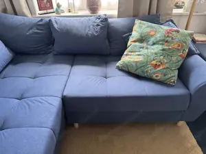Couch und Hocker Bild 3