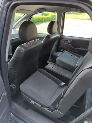 Opel Meriva, 1,4 16V Erstbesitz mit wenig Kilometern Bild 6