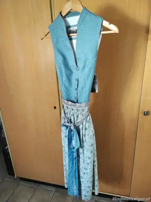 Blaues Kleid
