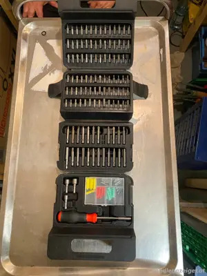 Großes Schrauber-set mit verschieden Bits