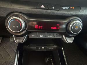 Kia Stonic 2017 Bild 13