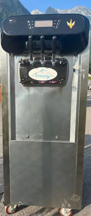 Softeismaschine   Frozen Yogurt