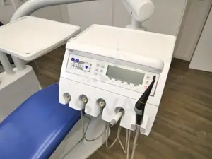 KaVo Estetica E50 Life TM Dental-Behandlungseinheit Zahnarztstuhl Bild 3