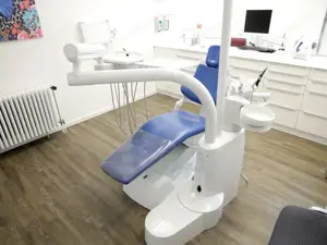 KaVo Estetica E50 Life TM Dental-Behandlungseinheit Zahnarztstuhl Bild 7