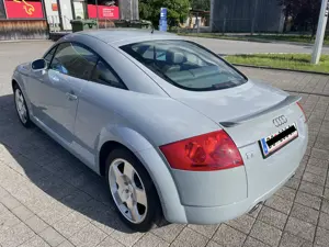 Audi TT Coupe 1,8 T quattro Bild 4