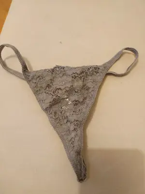 Verkaufe getragene Tangas   Bild 3