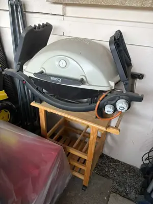 Weber Q300 Gasgrill