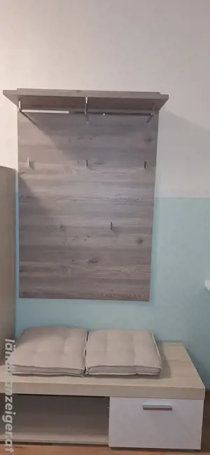Garderobe mit Schrank Bild 2