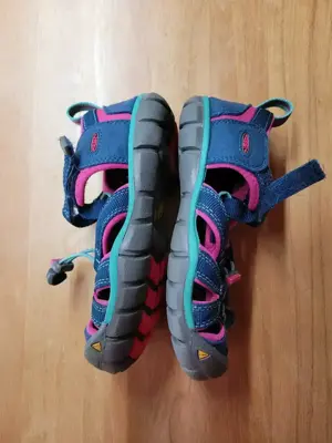 Keen Sandalen Wasserschuhe Gr. 31 Bild 3